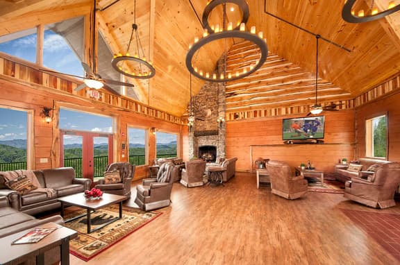 SkyView Mansion - Image 1